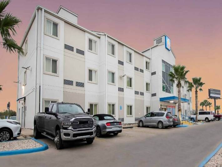 Apartamento entero, 2 camas matrimoniales | No fumadores in Piedras Negras (desambiguación), Condado de Maverick