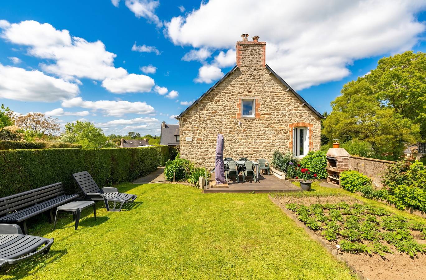 Komfortables Haus in Rostrenen mit Garten und Kamin in Rostrenen, Guingamp Region