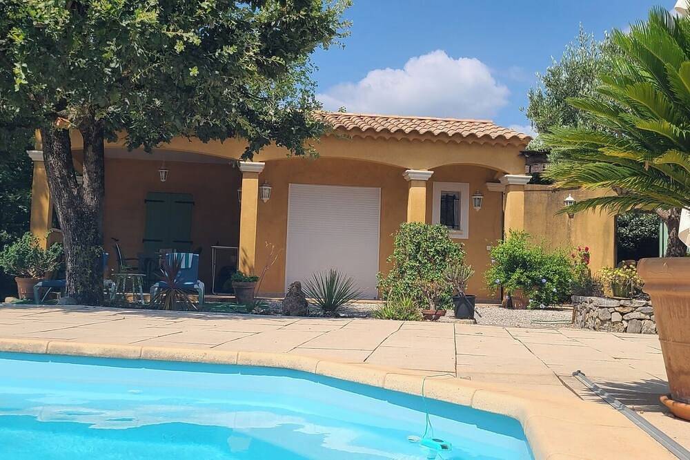 Appartement entier, 2 pièces 32m² indépendant - au grand calme dans le golf de Barbaroux à Brignoles in Flassans-sur-Issole, Région de Brignoles