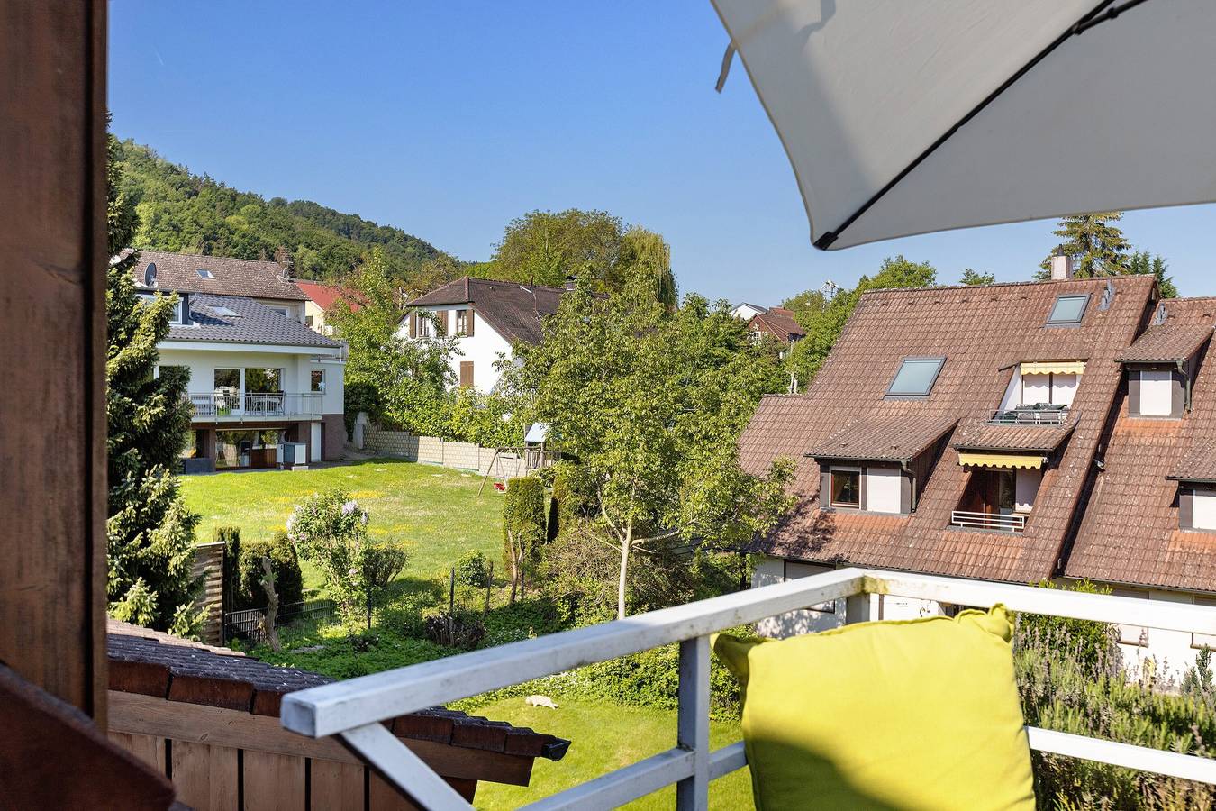 Apartamento entero, Apartamento 'Schwalbennest' con vistas al lago, balcón y Wi-Fi in Bodman-Ludwigshafen, Obersee (Bodensee)