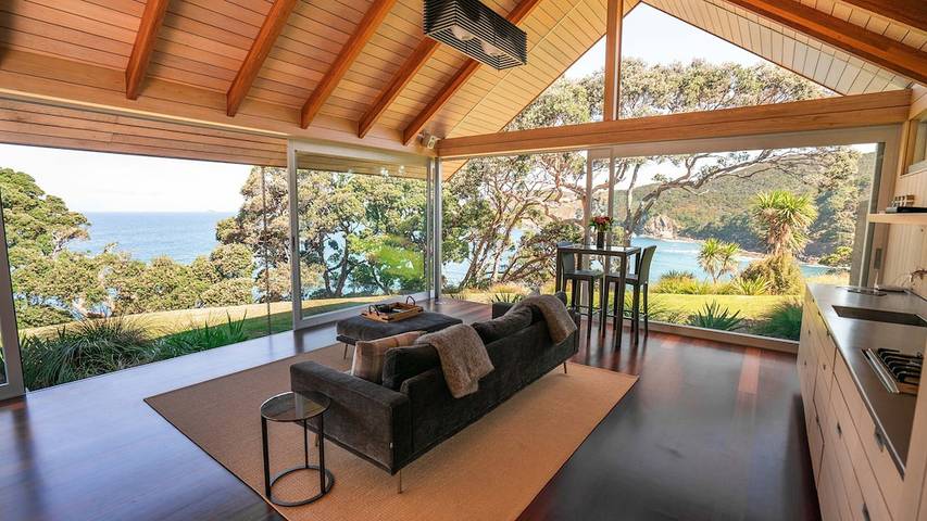 Villa for 2 people, with terrace and garden in New Zealand
