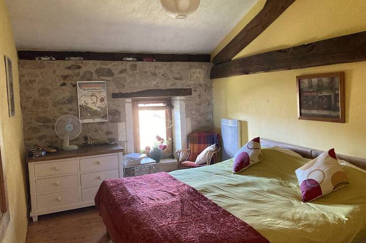 Gîte pour 10 personnes, avec Terrasse ainsi que Jardin et Piscine à Le Lindois - 3