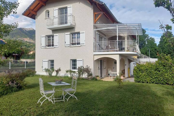 Appartement de vacances pour 4 personnes, avec jardin