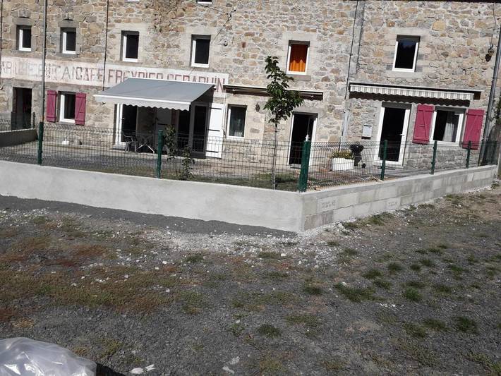 Gîte pour 4 personnes, avec terrasse et jardin, animaux acceptés à Saint-Julien-Boutières