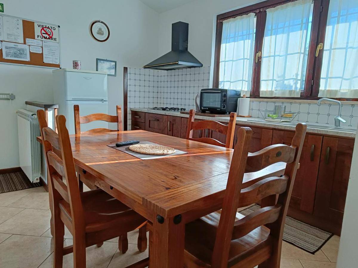 Appartamento intero, One-Bedroom Apartment in Vigna di Valle, Bracciano