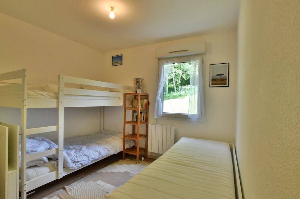 Ganze Wohnung, Geräumige Wohnung mit Pool, Balkon, Parkplatz und Wlan in Publier in Publier, Thonon-les-Bains und Umgebung