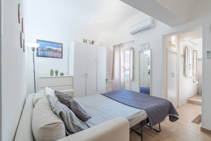 Ferienwohnung für 2 Personen, mit Balkon in Catania - 2