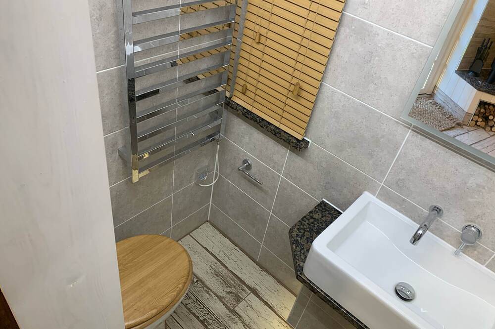 The Hut at Belle Vue in Leigh, Grand Manchester