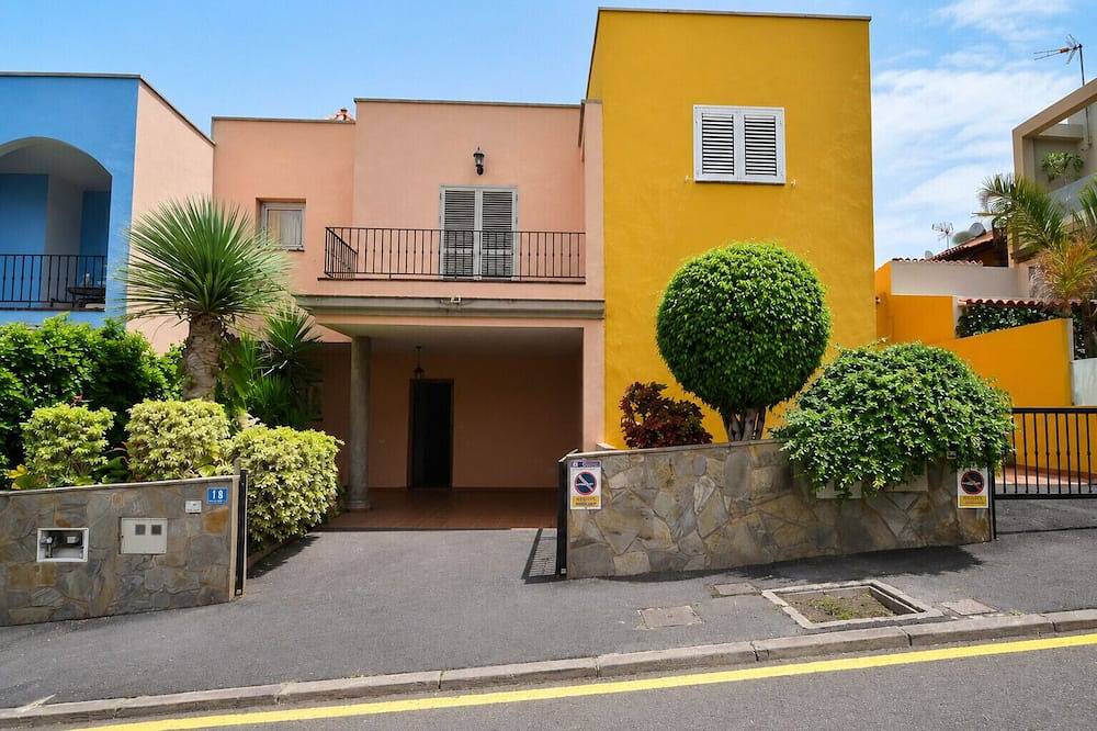 La Mar Salá | Casa con Terraza y Aparcamiento in Punta del Hidalgo, San Cristóbal de La Laguna