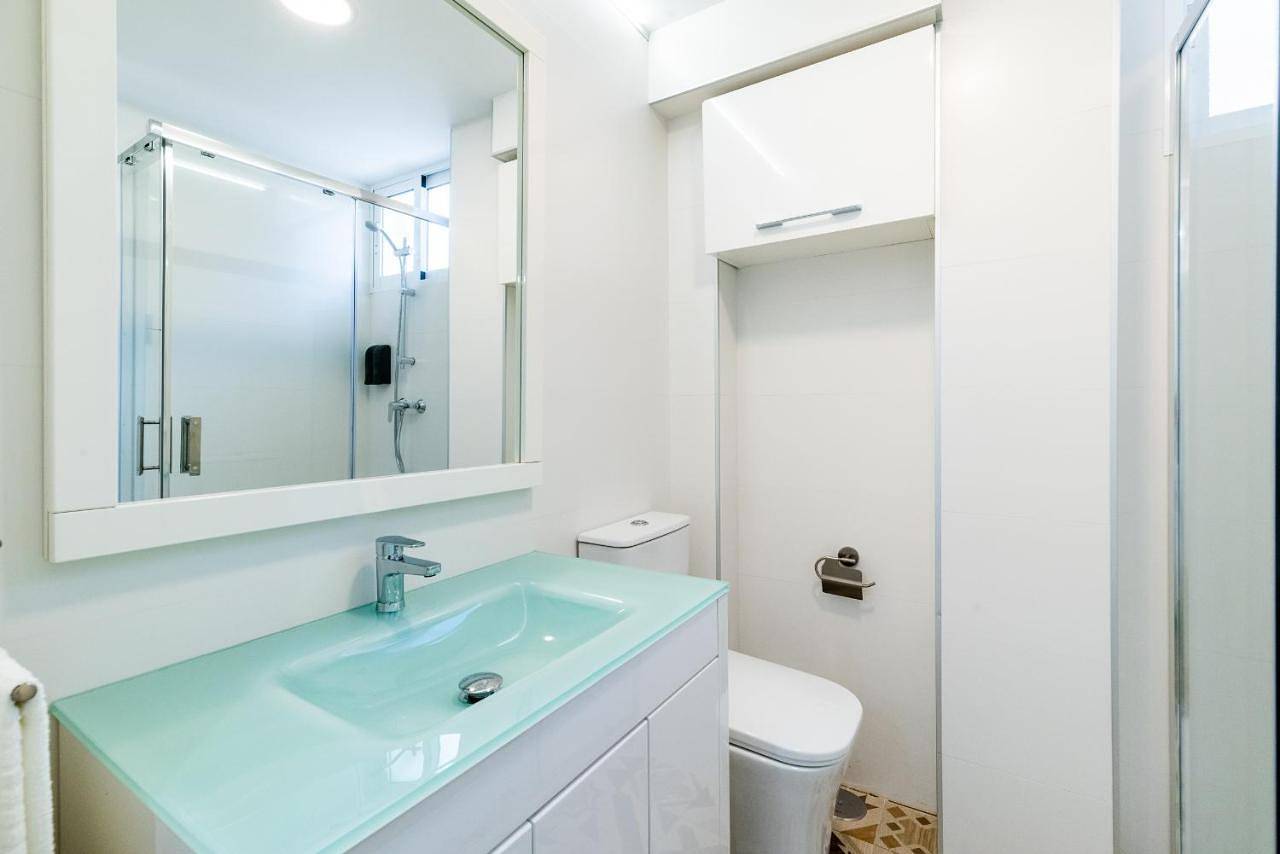 Apartamento inteiro, Piso en Palacio Quinta Alegre cerca centro ciudad in Genil, Granada
