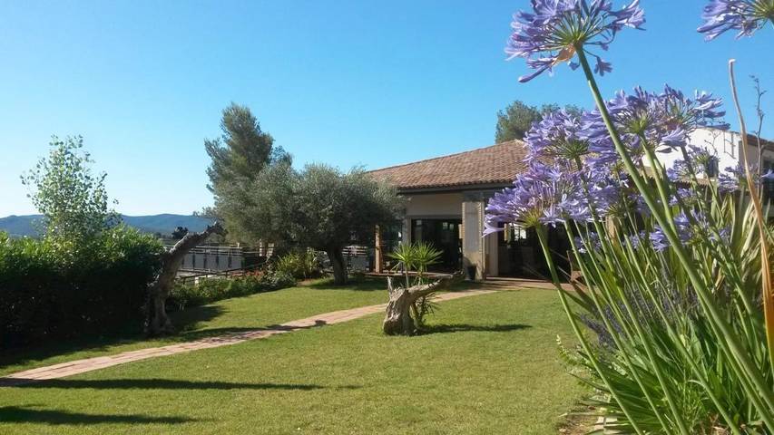 Hôtel pour 2 personnes, avec vue et jardin, animaux acceptés à Cuers - 2
