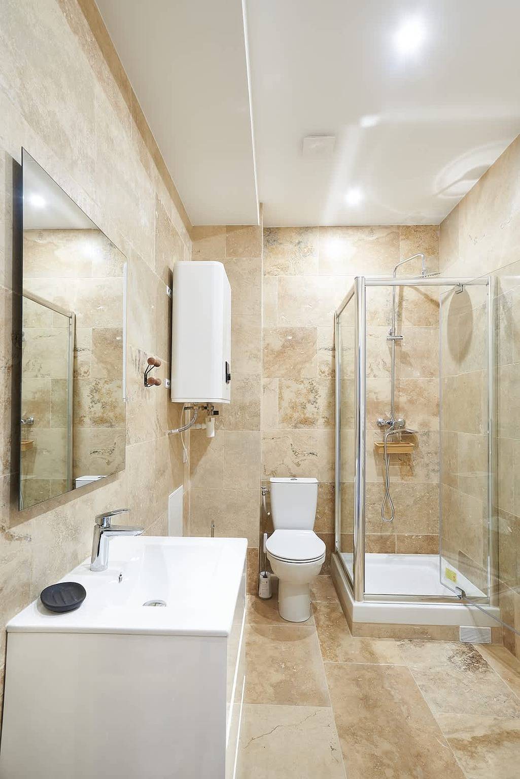 Appartement entier, Cozy 1Br with A/C across les Halles in Béziers, Côte méditerranéenne (France)
