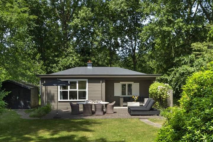 Ferienhaus für 4 Personen, mit Garten in Nieuw-Haamstede