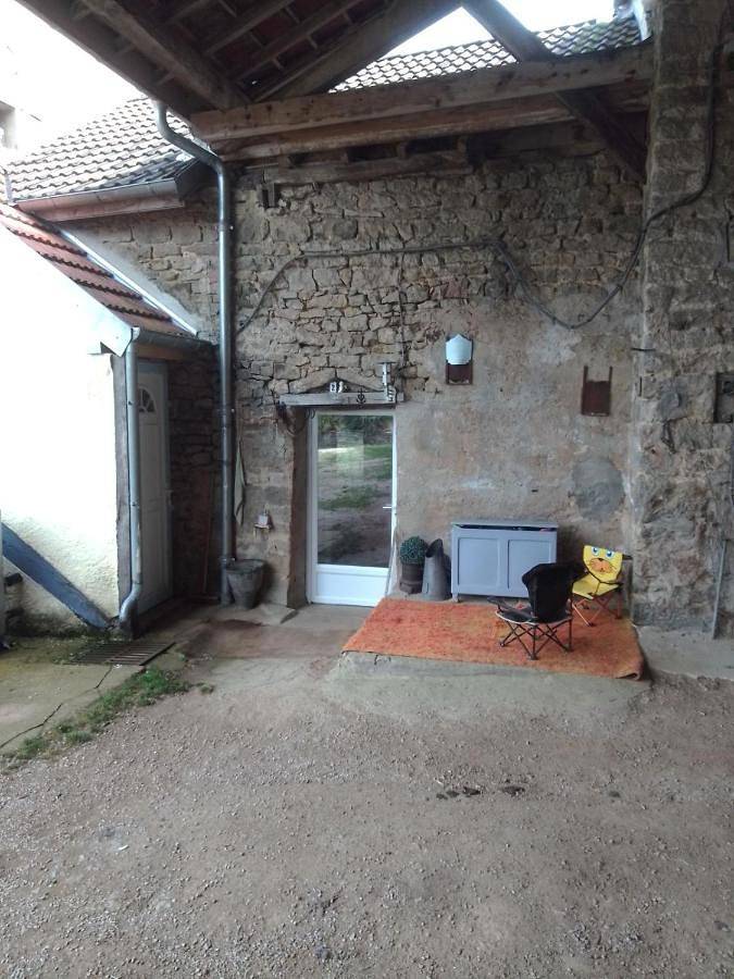 Location de vacances pour 9 personnes, avec jardin à Millery