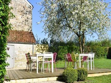 Gîte pour 15 personnes, avec jardin et terrasse à Onhaye