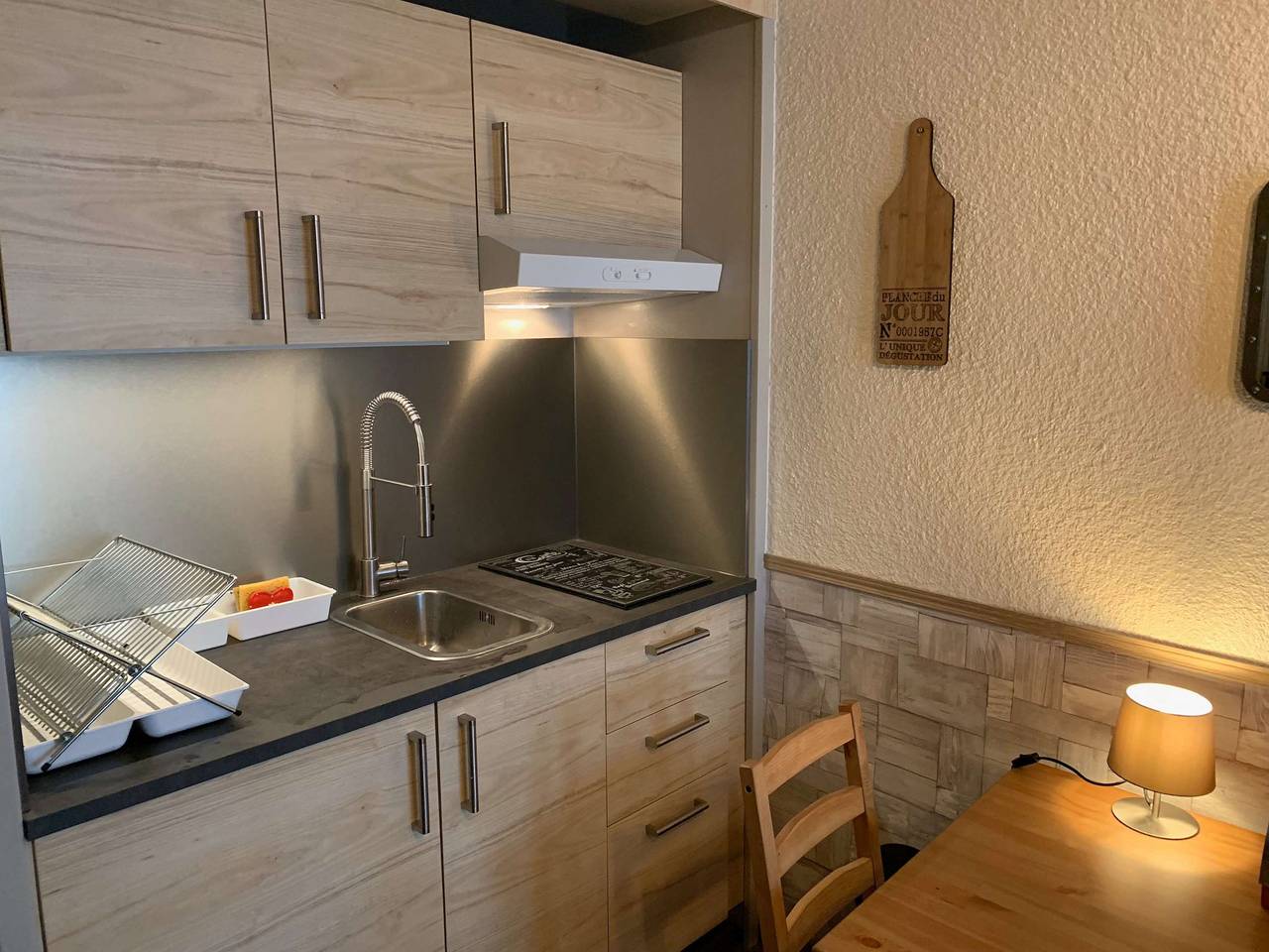 Entire apartment, Stylish Alpine Nest with Panoramic Vt Views in Val Thorens, Les Trois Vallées