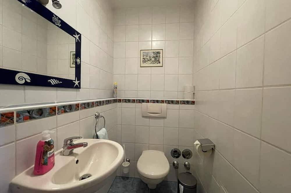 Ganze Wohnung, Komfortable Ferienwohnung für bis zu 2 Personen (75 qm) in Neualbenreuth, Ostbayern