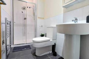 Apartment for 2 People in Huddersfield, West Yorkshire, Photo 4