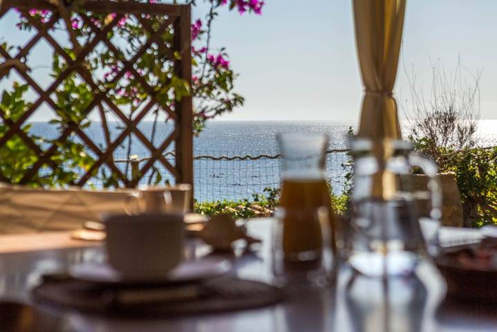 Luna Bay Home Retreat in Simius, Villasimius
