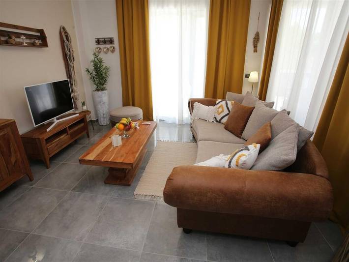 Villa pour 6 personnes, avec balcon et jardin, adapté aux familles à Tisno - 2