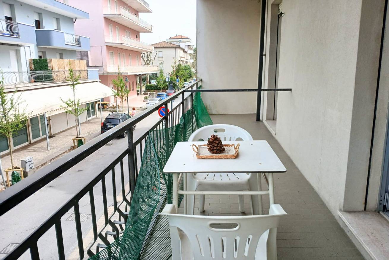 Apartamento entero, Rg002 - Bellaria, comfortable two-room apartment with sea view in Igea Marina, Bellaria-Igea Marina