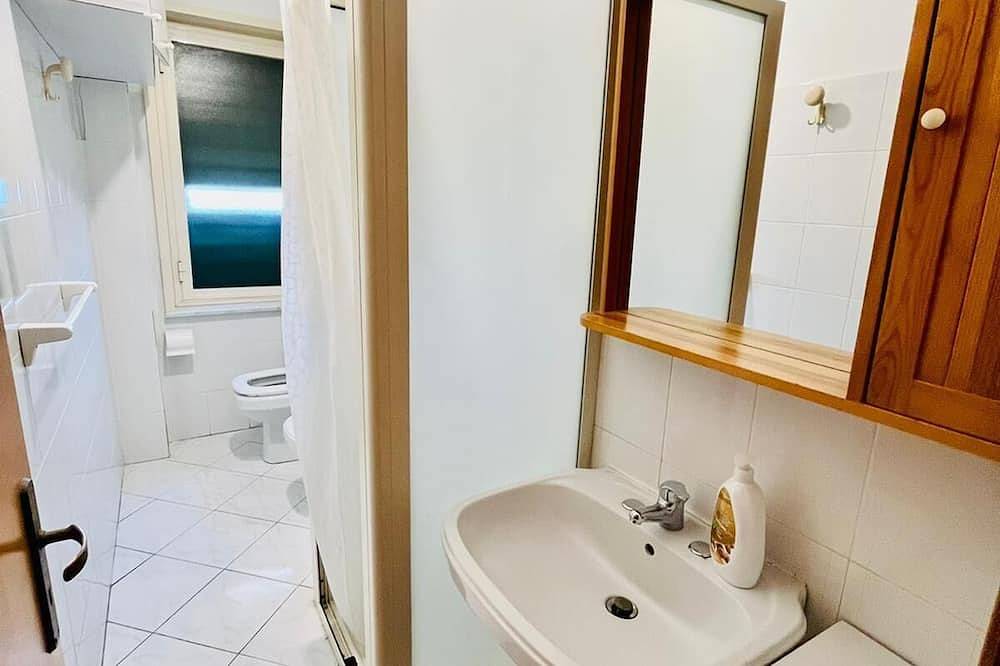 Entire apartment, Vacation House Sileno Beach Giardini Naxos just 150 meters from the sea and the center in Chianchitta-Pallio, Giardini-Naxos