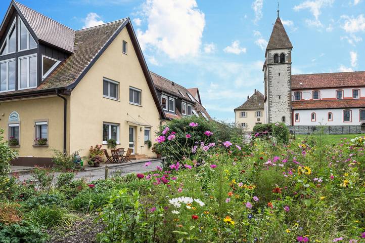 Ferienwohnung für 4 Personen, mit Garten und Seeblick in Reichenau, Untersee