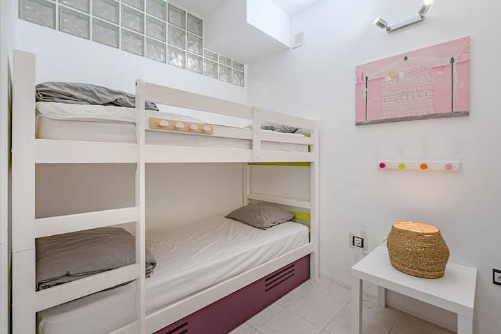 Appartement entier, Appartement duplex spacieux avec piscines et bar-restaurant in Playa Paraíso, Adeje