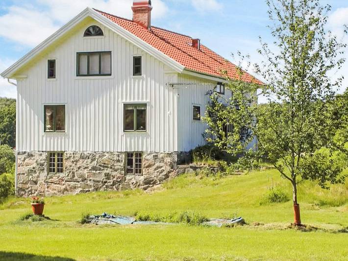 Ferienhaus für 9 Personen, mit Terrasse und Garten, kinderfreundlich - 1