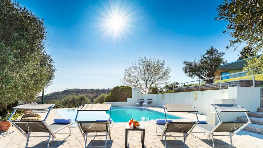 Villa con piscina per 8 persone, con Terrazza e Giardino a Verona