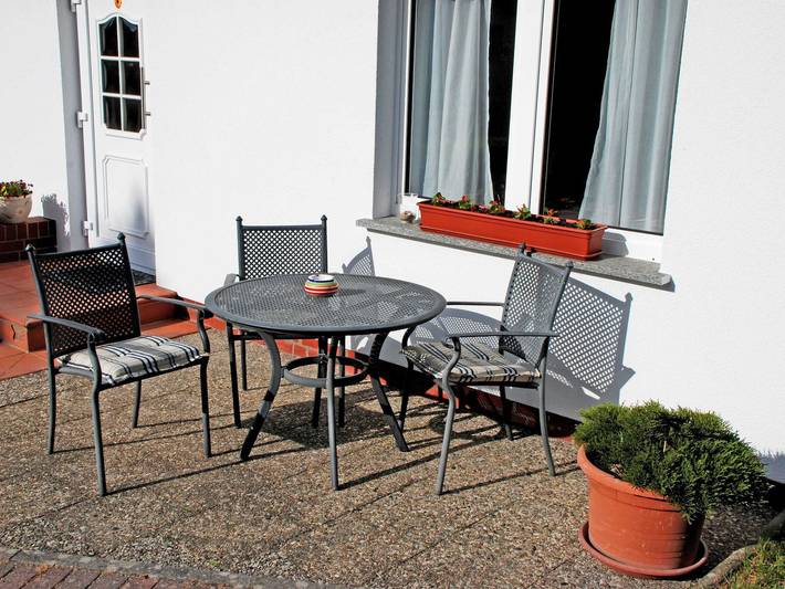Ganze Ferienwohnung, Ferienwohnungen im Haus am Deich - Ferienwohnung Wiek in Strand Kleinhagen, Mönchgut