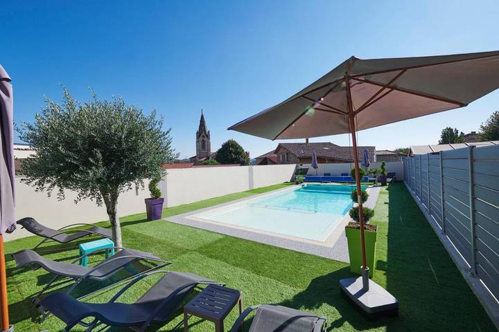 Maison de vacances pour 7 personnes, avec piscine ainsi que jacuzzi et jardin