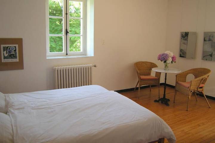 Location de vacances pour 9 personnes, avec terrasse et jardin à Bardos - 4