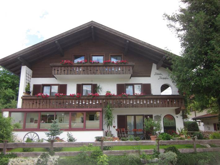 Pension für 3 Personen, mit Terrasse und Garten in Unterwössen