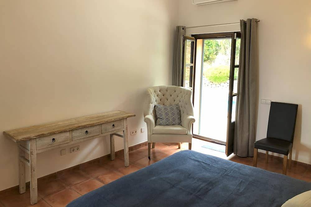 Fabulous 4-bedroom sea view villa with Pool, Ac, Wifi in beautiful Deià in Deià, West Majorca