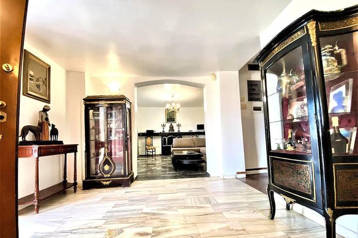 Villa für 8 Personen, mit Balkon in Voula