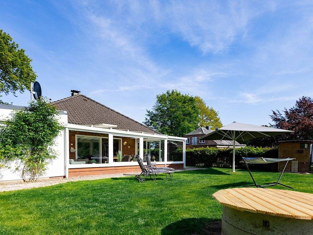 Flens- Fördehaus am Ostseestrand in Steinberg, Schleswig-Flensburg