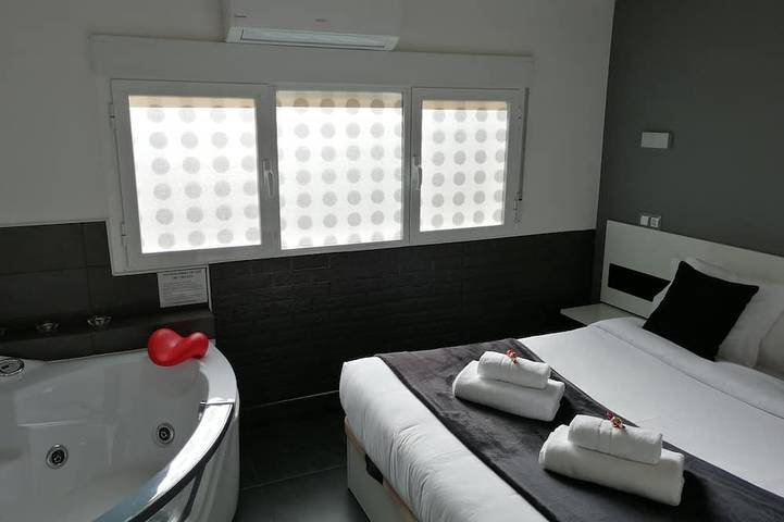 Apartamento entero, Gredos Loft Apartment (with jacuzzi) in Arenas de San Pedro, Valle del Tiétar