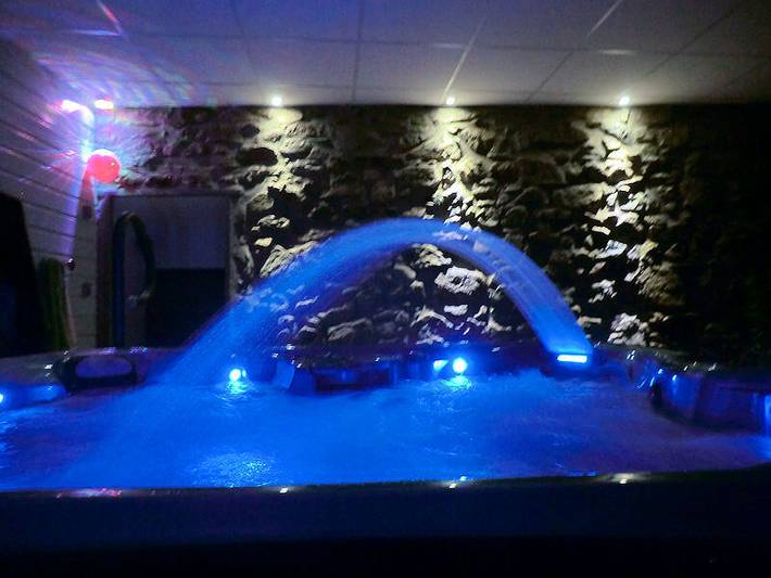 Gîte pour 6 personnes, avec jacuzzi et terrasse à Illier-et-Laramade