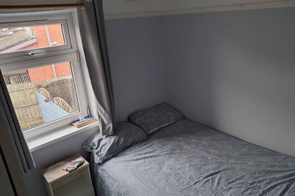 4 Bedroom House to Rent. Two Double Rooms and Two Single Rooms in Belfast, Grafschaft Antrim