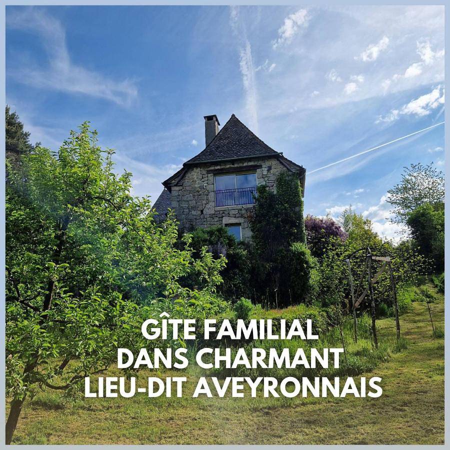 Two-Bedroom House in Florentin-la-Capelle, Parc naturel régional de l'Aubrac