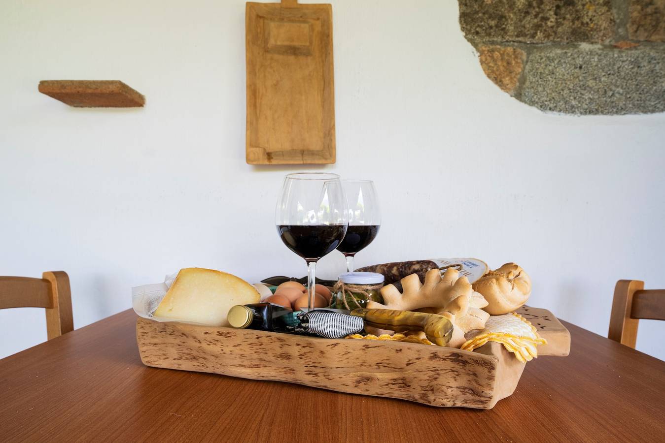 Appartamento intero, Appartamento 'Casa Museddu Sonia 2' con vista montagna, Wi-Fi e aria condizionata in Buoncammino, Cardedu