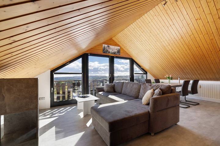 Appartement entier, Appartement 'Bergliebe' avec vue sur la montagne et Wi-Fi in Bitz, Neckar-Alb
