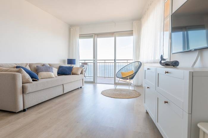 Vakantieappartement voor 5 personen, with Uitzicht op zee and Balkon/Terras as well as Kinderzwembad and Zwembad aan de Costa Brava