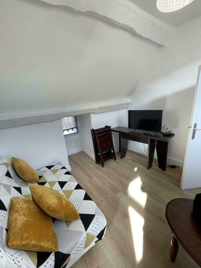 Location de vacances pour 36 personnes, avec Terrasse à Villiers-le-Bel - 2