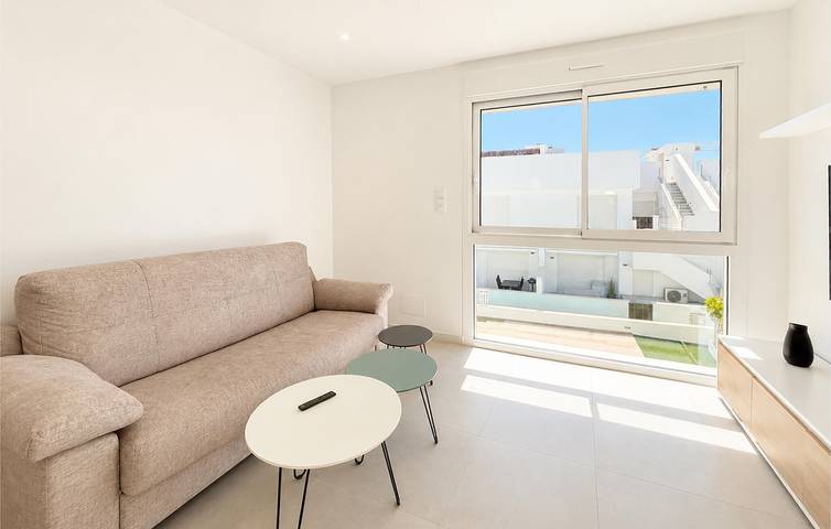 Appartement de vacances entier, Spacieux appartement de 139 m² avec piscine et terrasse près de Pilar de la Horadada in Pilar de la Horadada, Costa Blanca