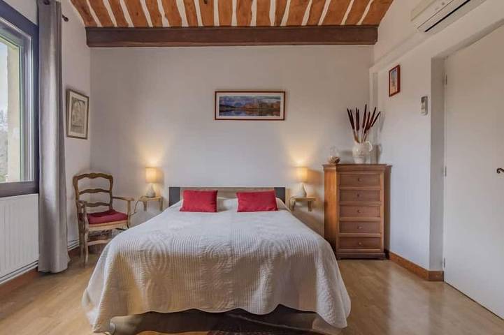 Ganze Wohnung, L'Aquillon in Noves, Arles und Umgebung