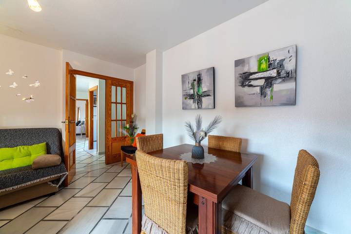 Entire apartment, Vacation Apartment "Mccoy Avenida 3" with 2 Balconies and Shared Terrace in Macael, Almería Province