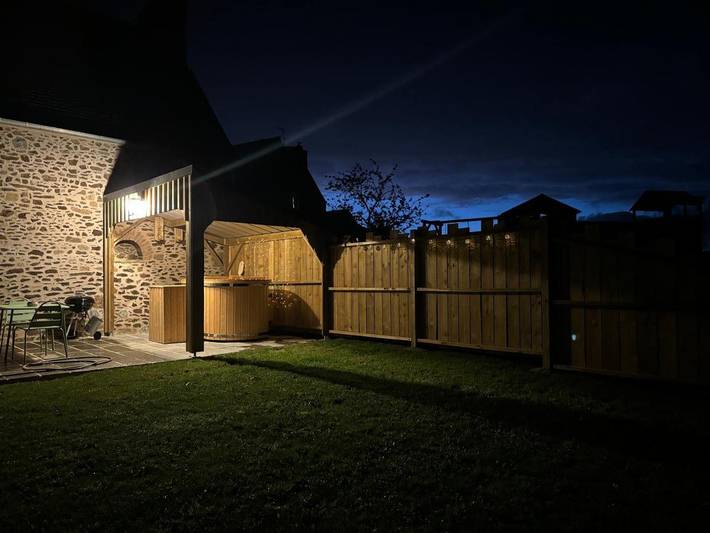 Maison de vacances pour 2 personnes, avec jacuzzi et jardin