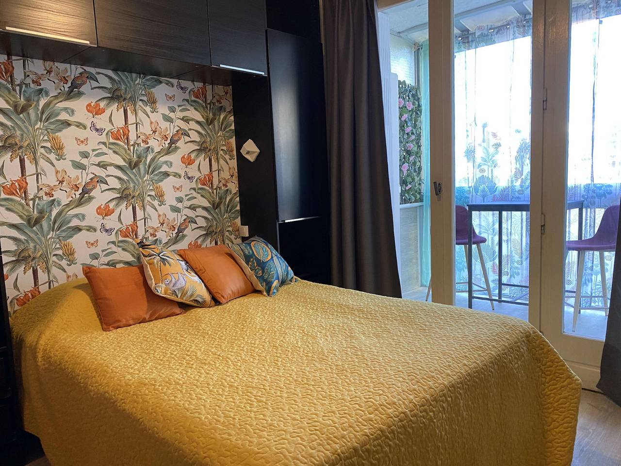 Entire studio, Cozy Renovated Studio with Loggia in Balaruc-les-Bains, 2-Star Rated, Free Wifi in Balaruc-les-Bains, Côte d'Améthyste